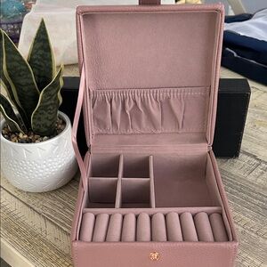 Taylor Madison Designs Pink Jewelry Organizer.